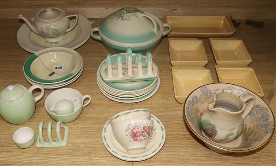 Mixed Susie Cooper part tea ware designed for Grays and Burslem